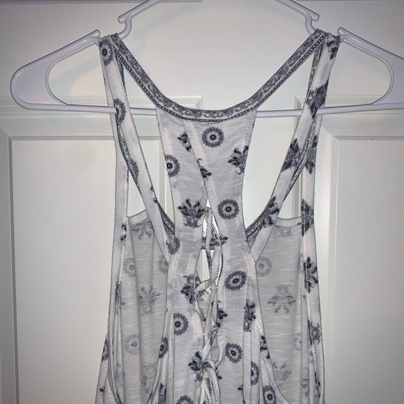 Patterned Tank Too - Picture 2 of 2